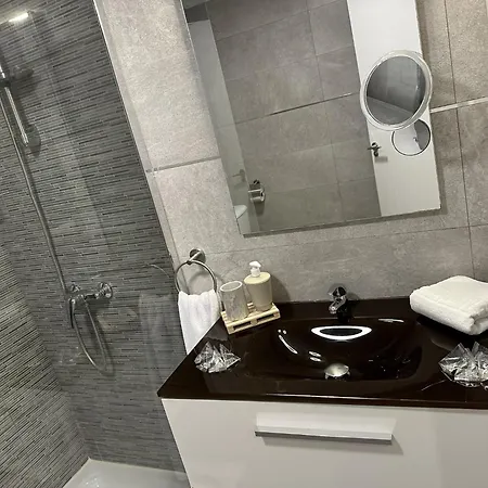 La Colina Nest Apartment *